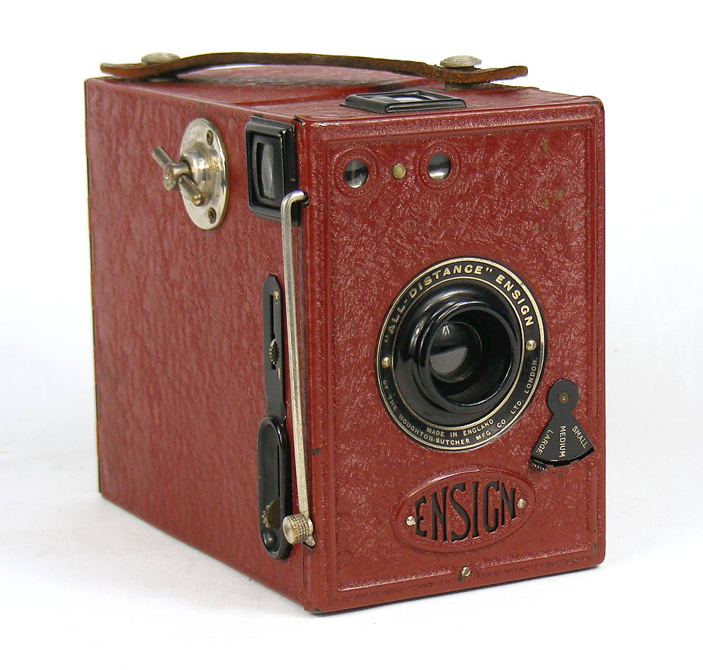 Image of All Distance Ensign box camera (red)