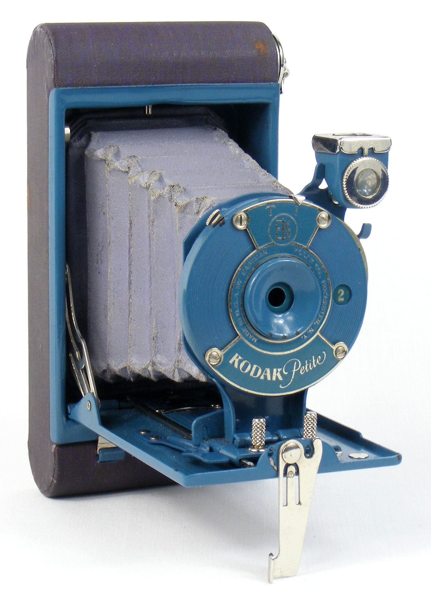 Image of Kodak Petite folding camera (Lavender, step pattern)