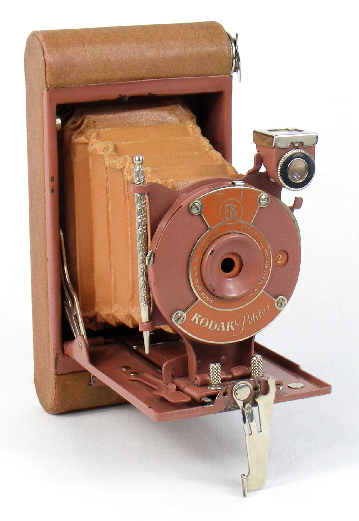 Image of Kodak Petite folding camera (Old Rose)