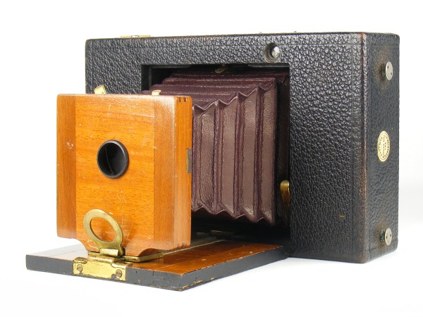 Image of No 2 Folding Bulls-Eye Camera made by Eastman Kodak Co.