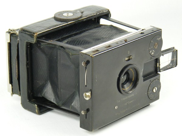 Image of London Stereoscopic Vesca Camera